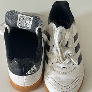 Adidas Boys White Gum Indoor Soccer Shoes Size 10.5